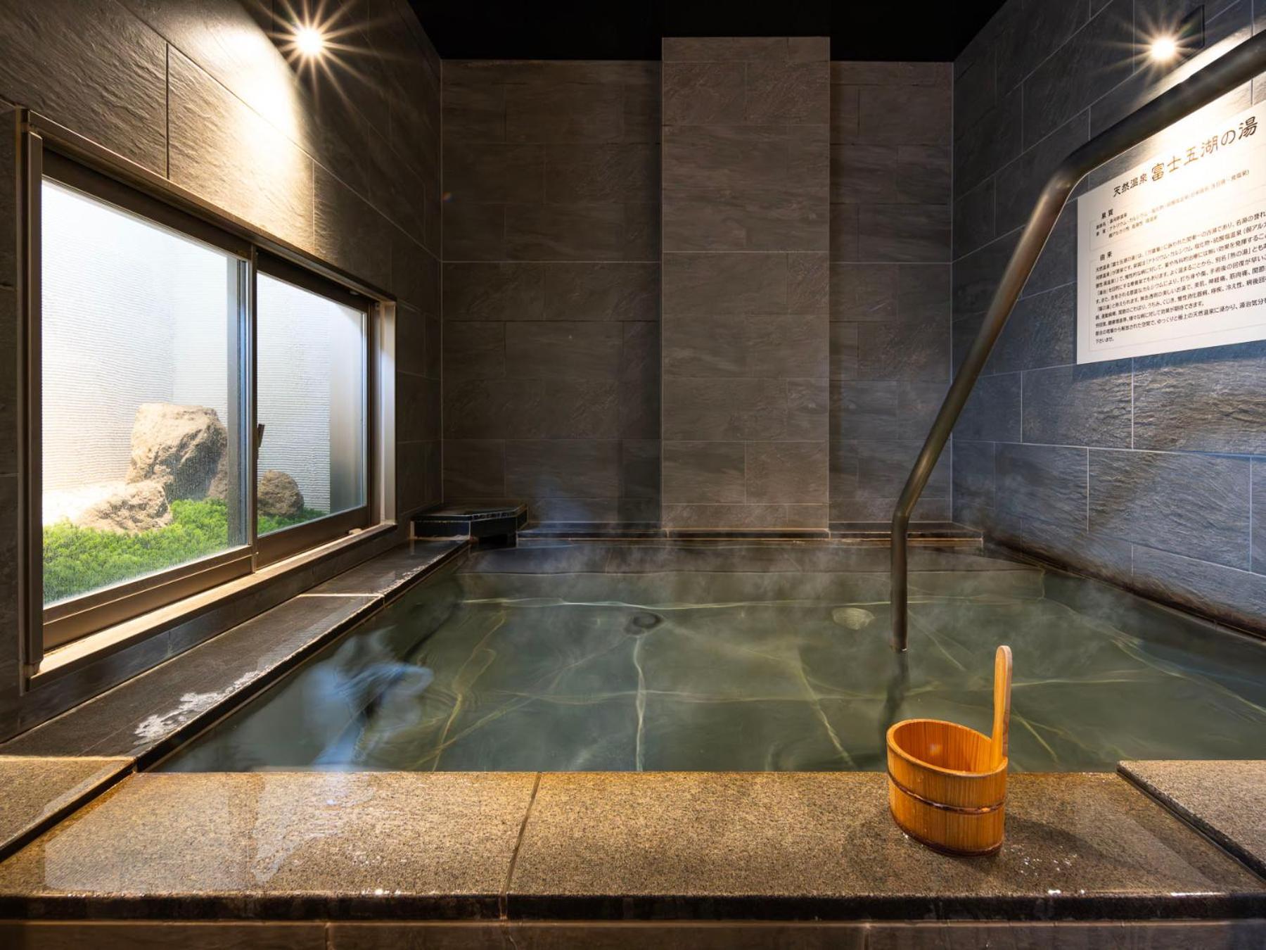 Super Hotel Fujikawaguchiko Tennenonsen מראה חיצוני תמונה