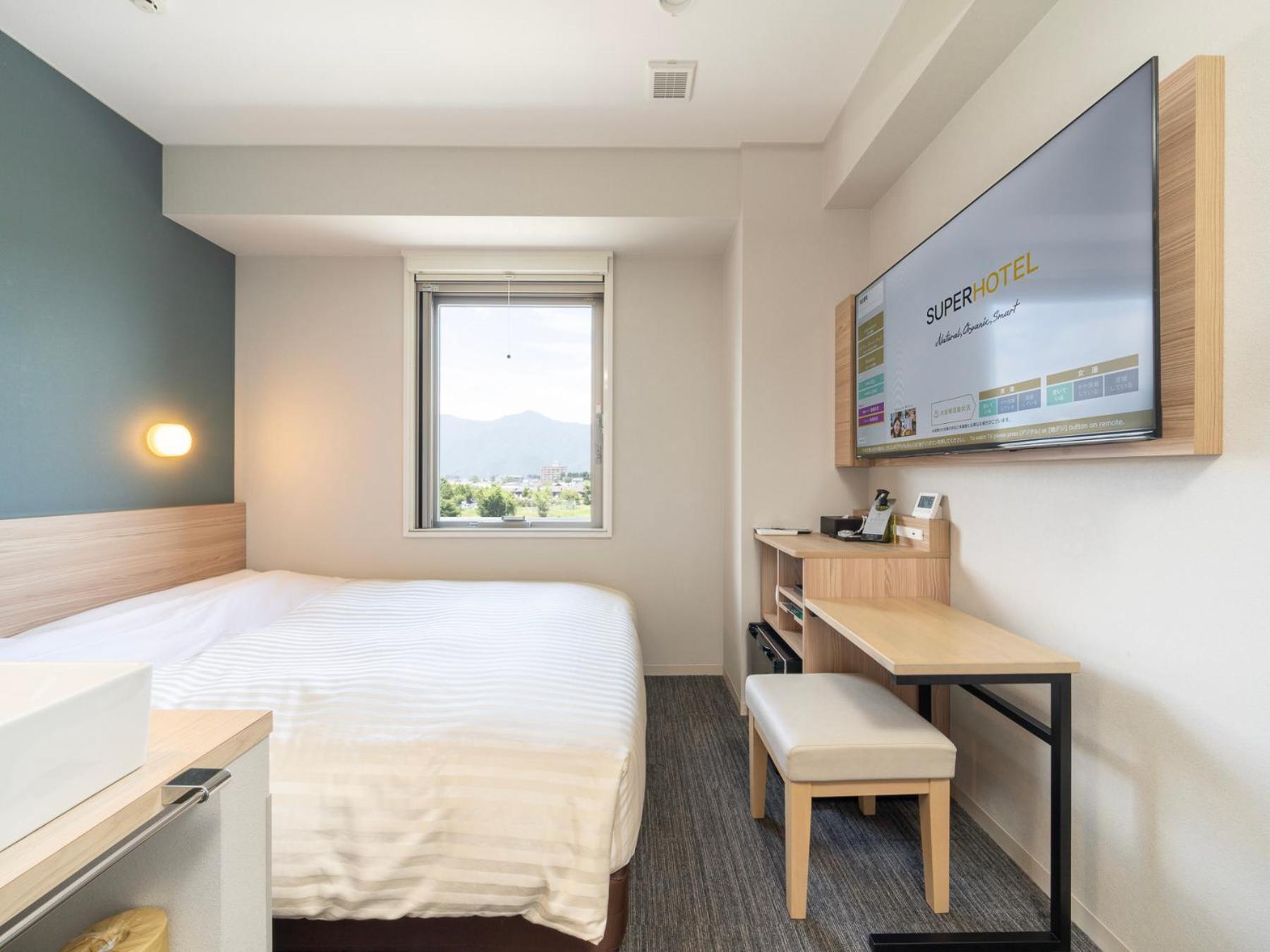 Super Hotel Fujikawaguchiko Tennenonsen מראה חיצוני תמונה